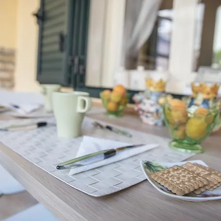 La Maison Jardin Apartment